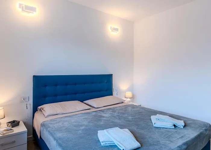 Apartment Piazzetta By Interhome