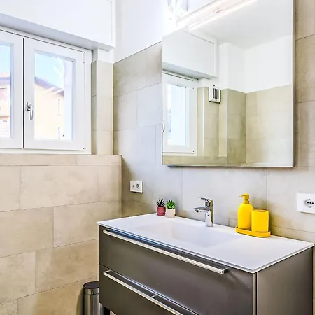 Apartamento Piazzetta By Interhome Dongo